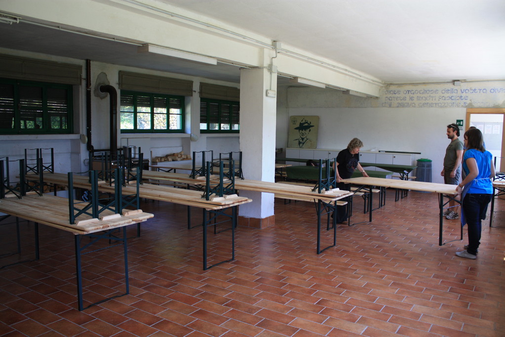 2.  Sala riunioni 120 mq