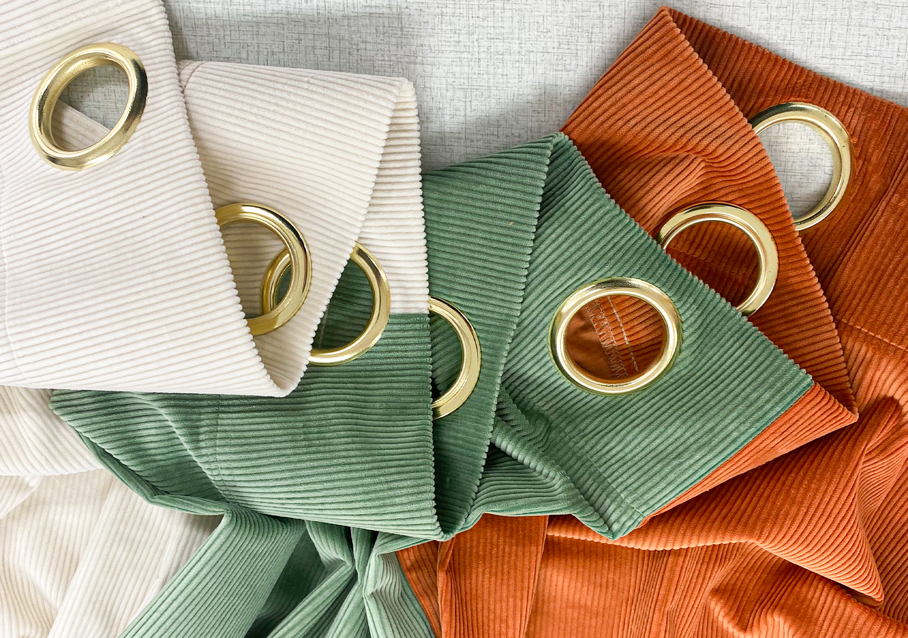 コーデュロイ｜間仕切り｜切り替え｜ハトメカーテン