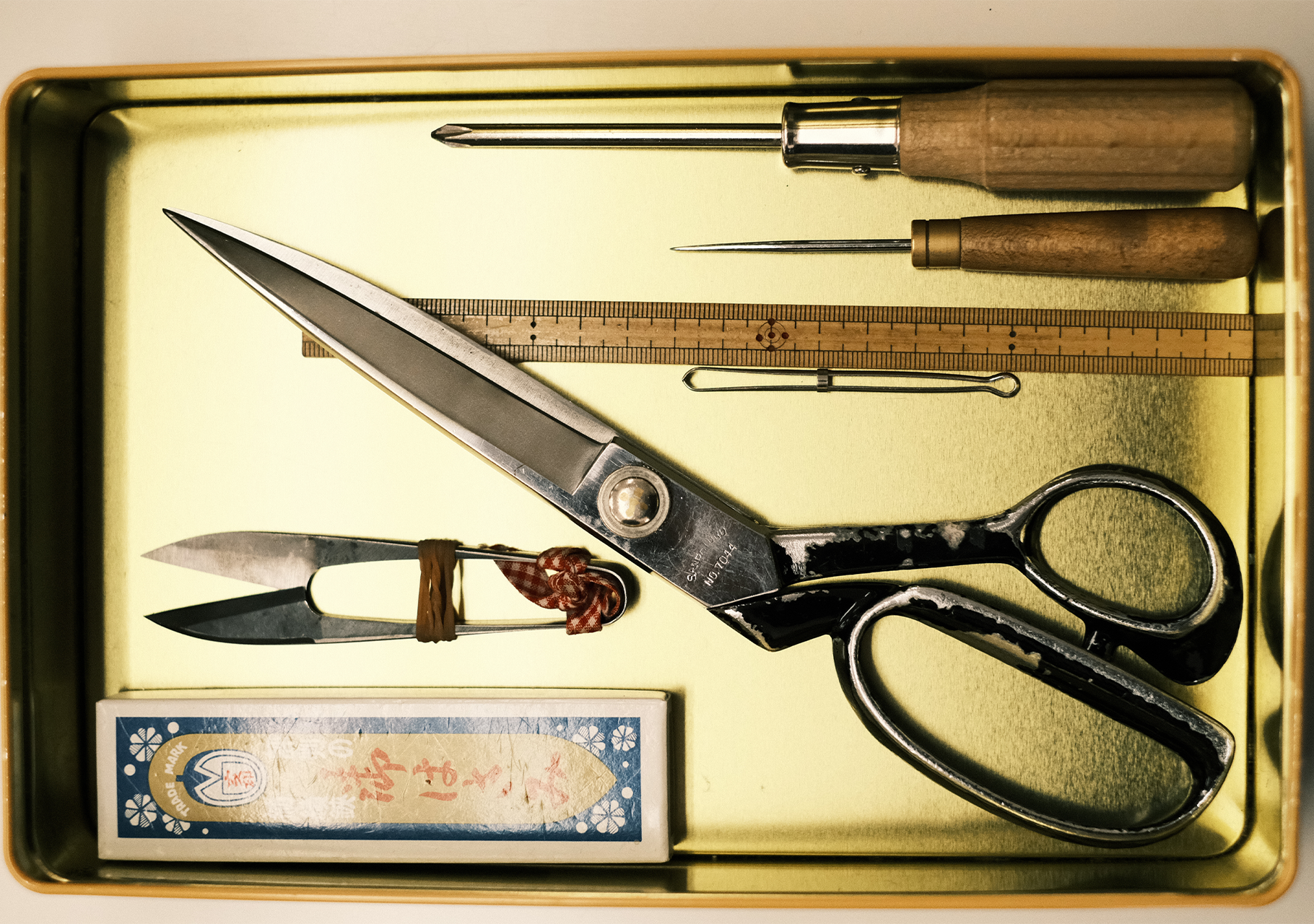 縫製のこだわり｜巾繋ぎの柄合わせ