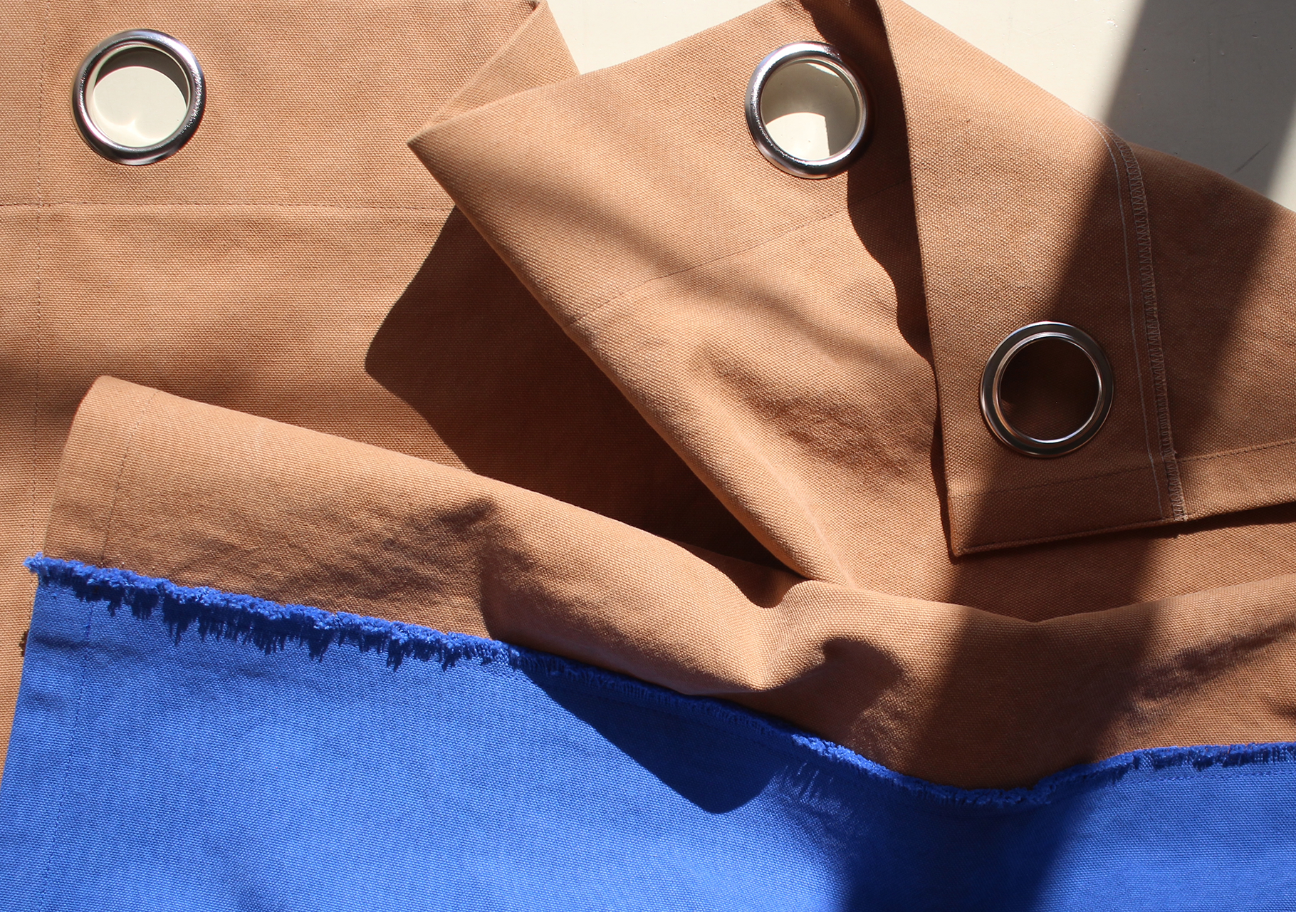 帆布バイカラー｜アーモンド×涙ブルー｜ハトメスタイル