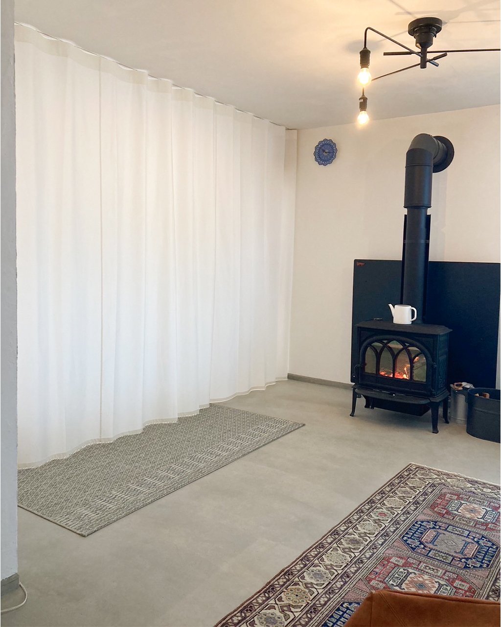 コットン素材の間仕切りカーテン