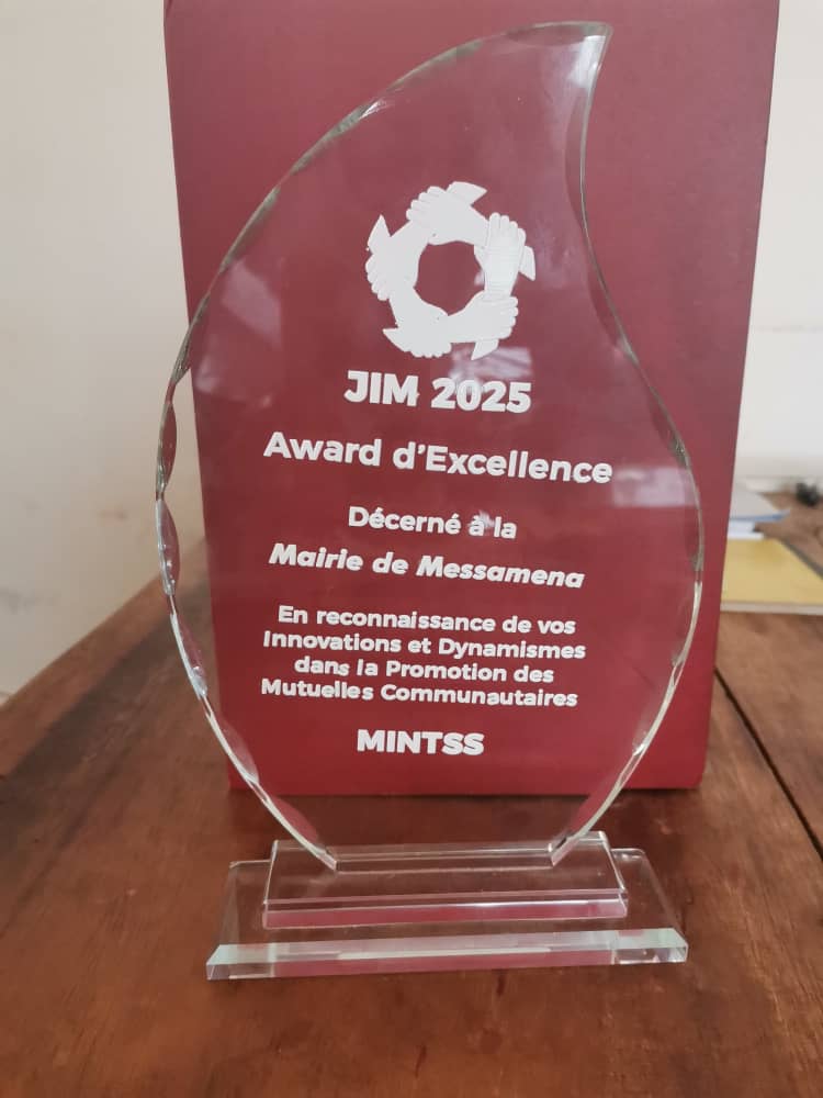 Messamena reçoit le Prix d'excellence à la 8ème journée d'information sur la mutualité