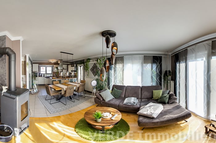 Großzügiges Wohn-/Esszimmer