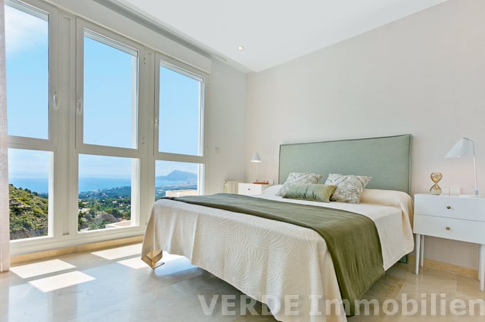 5 Schlafzimmer mit Bäder en Suite