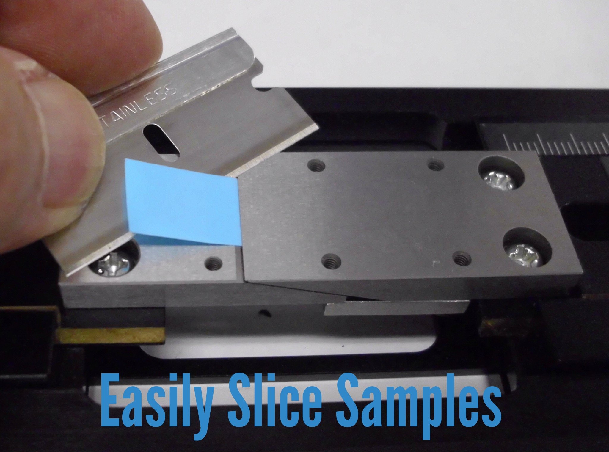 Precisly cutting film with a razor blade