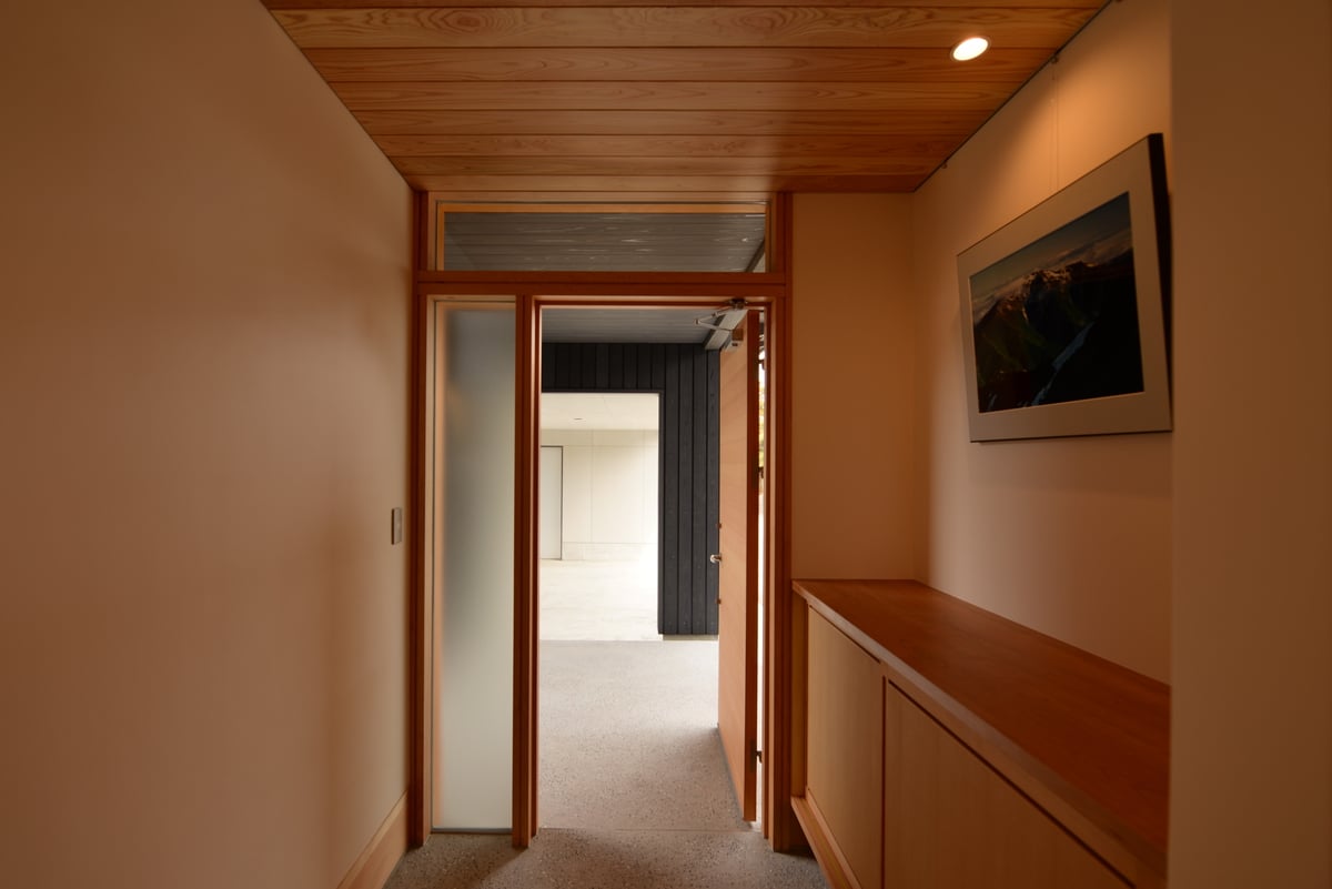 片丘の家Ⅱ（玄関～エントランス）