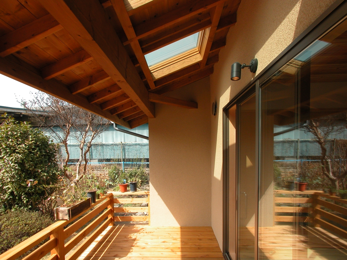 カフェあくら(松本市)－住居部分インナーデッキ