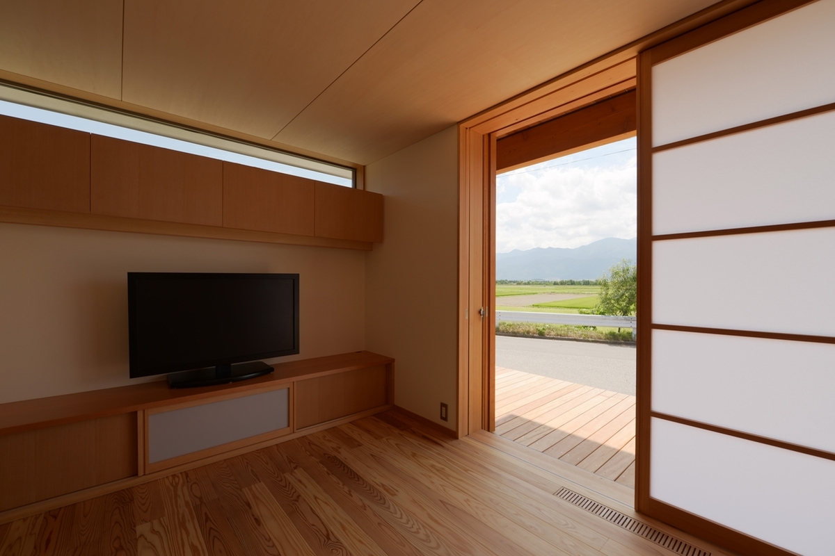 明科光の家（安曇野市）－居間
