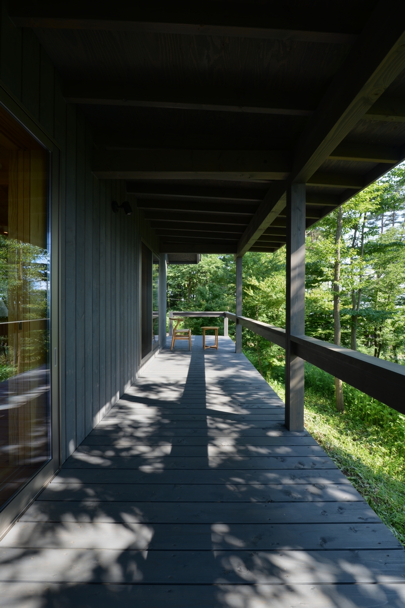 明野の家(山梨県北杜市)―デッキ