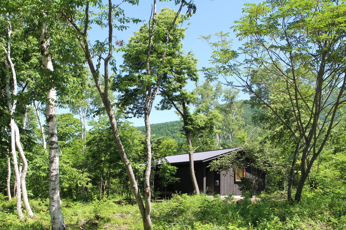 飯綱山荘Ⅱ（長野市飯綱高原）－外観初夏