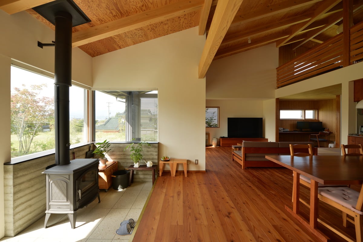 片丘の家Ⅱ（土間・薪ストーブ）