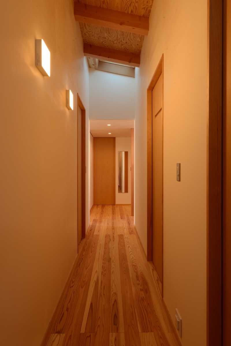 明科光の家（安曇野市）－廊下