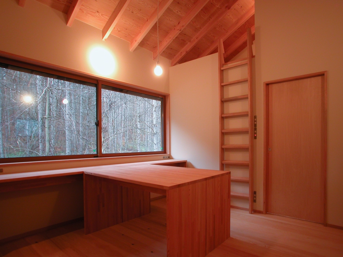 飯綱高原の山小屋Ⅱ( 長野市飯綱高原)－ＬＤＫ・アトリエ