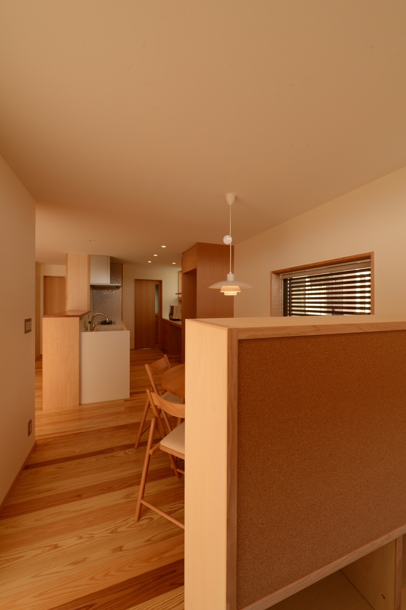 南穂高の家Ⅱ(安曇野市)－ワークスペース～食堂・台所