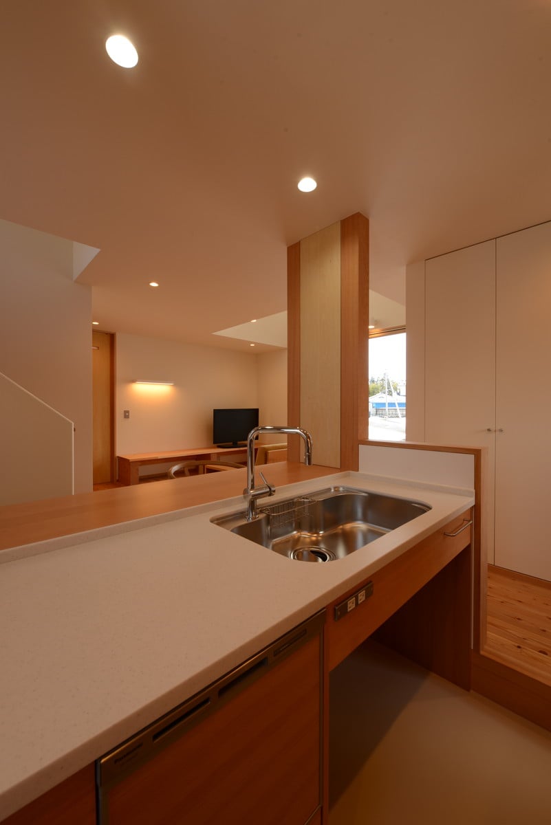 三郷の家Ⅴ（安曇野市）-台所～居間