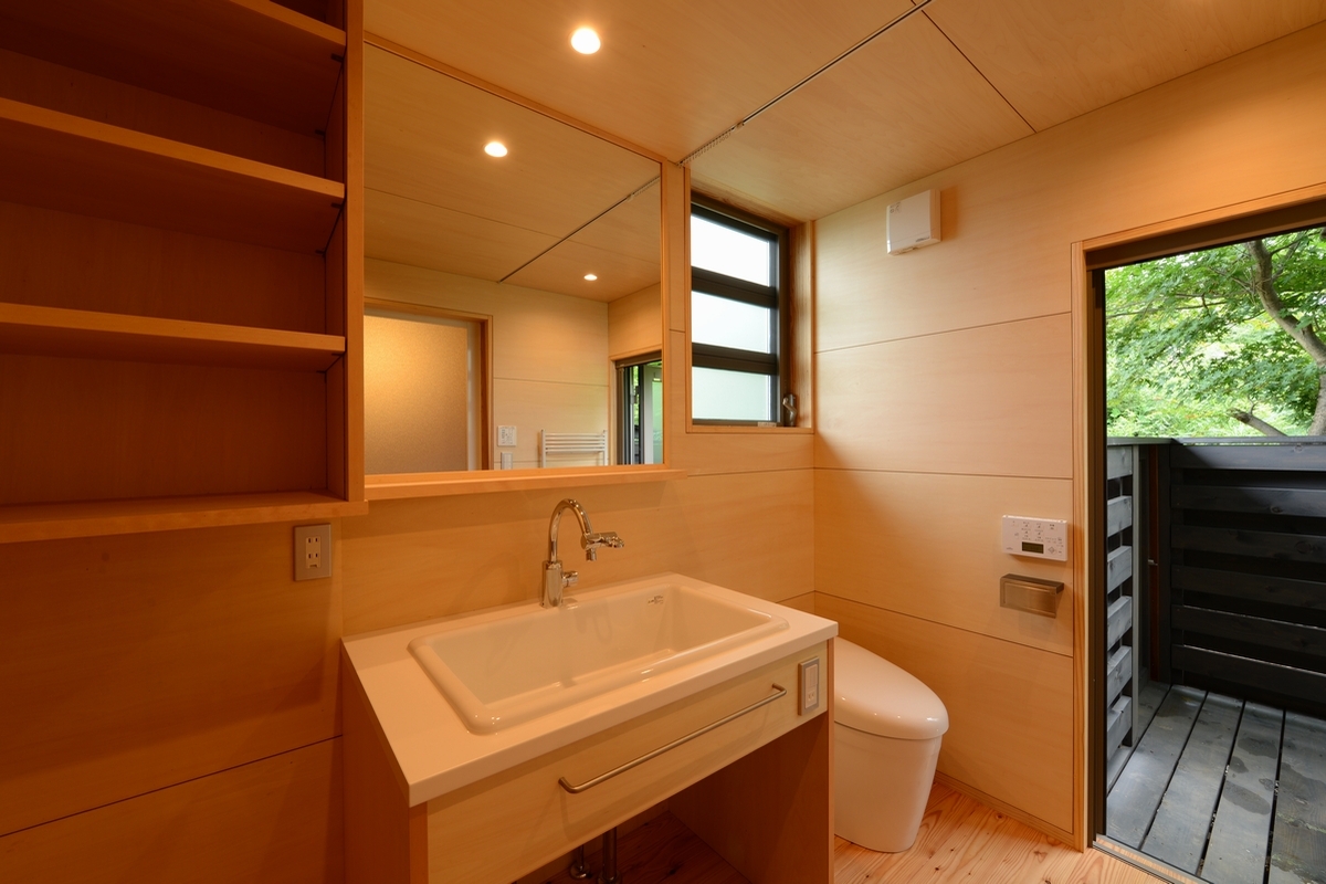 明野の家(山梨県北杜市)―洗面脱衣トイレ