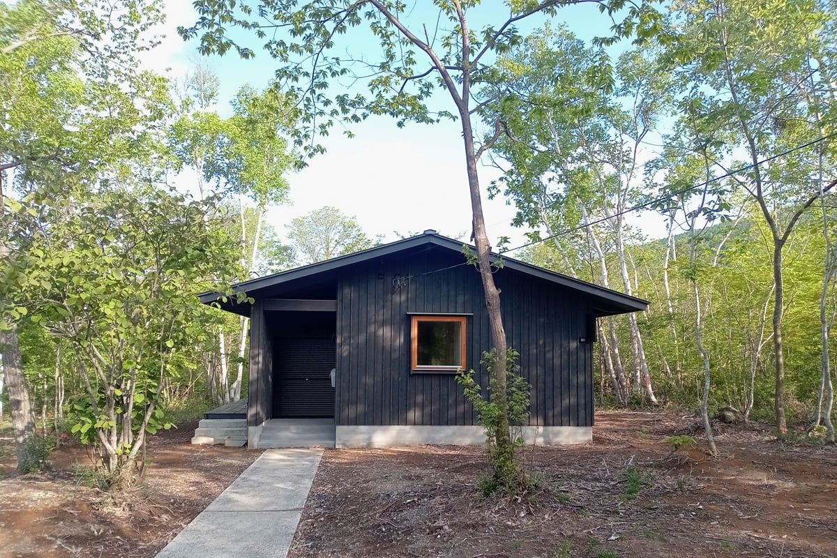 飯綱山荘Ⅱ（長野市飯綱高原）－外観初夏