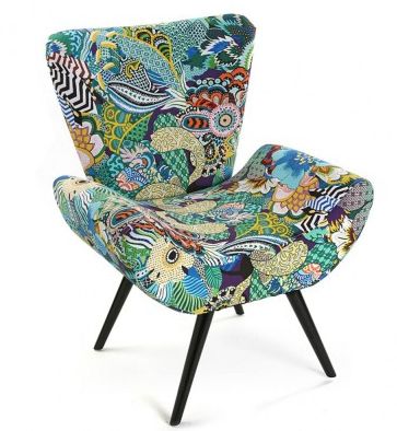 fauteuil avec un tissu jungle