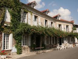 Hôtel du Comminges à Saint Bertrand de Comminges, site antique et médiéval en Haute-Garonne, région Occitanie Pyrénées Mediterranée