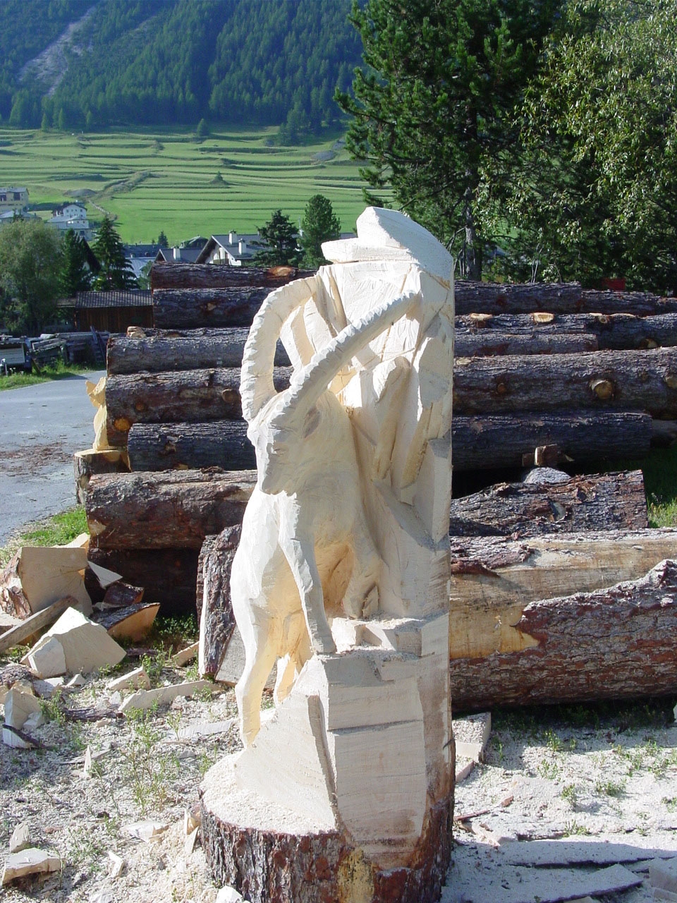 Steinbock Holzskultpur