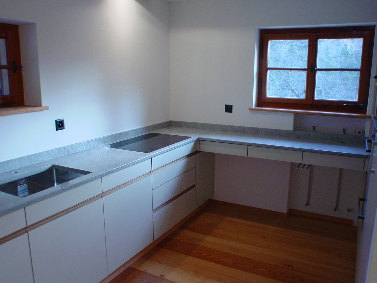 Küche nach Mass Weiss