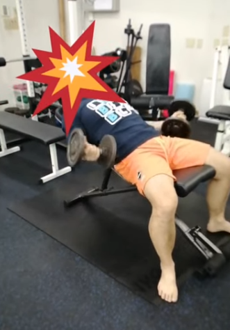 インクラインダンベルカール　力こぶ！　　かっこいい40代