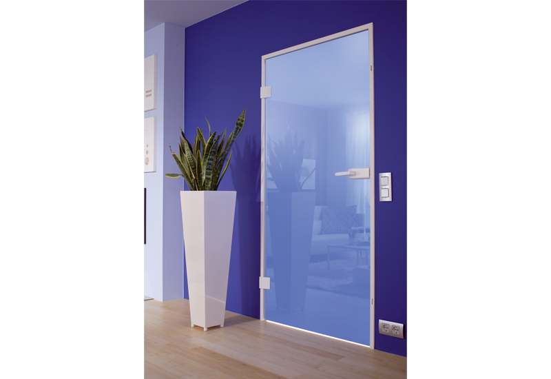 Ganzglastüren ermöglichen Helligkeit und Sichtschutz. © Dorma 