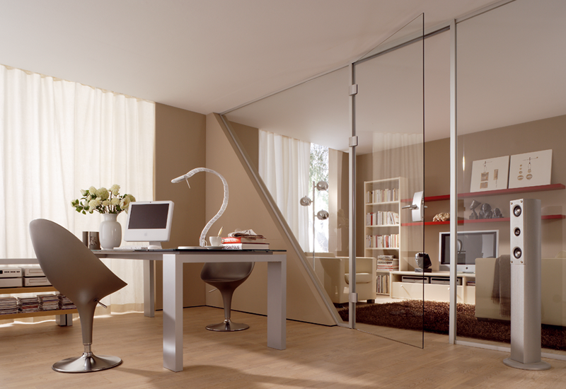 Ganzglastüren lassen Räume größer wirken. © Dorma 