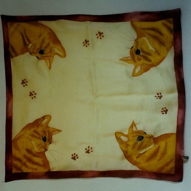 Katzen auf Pongee-Seide