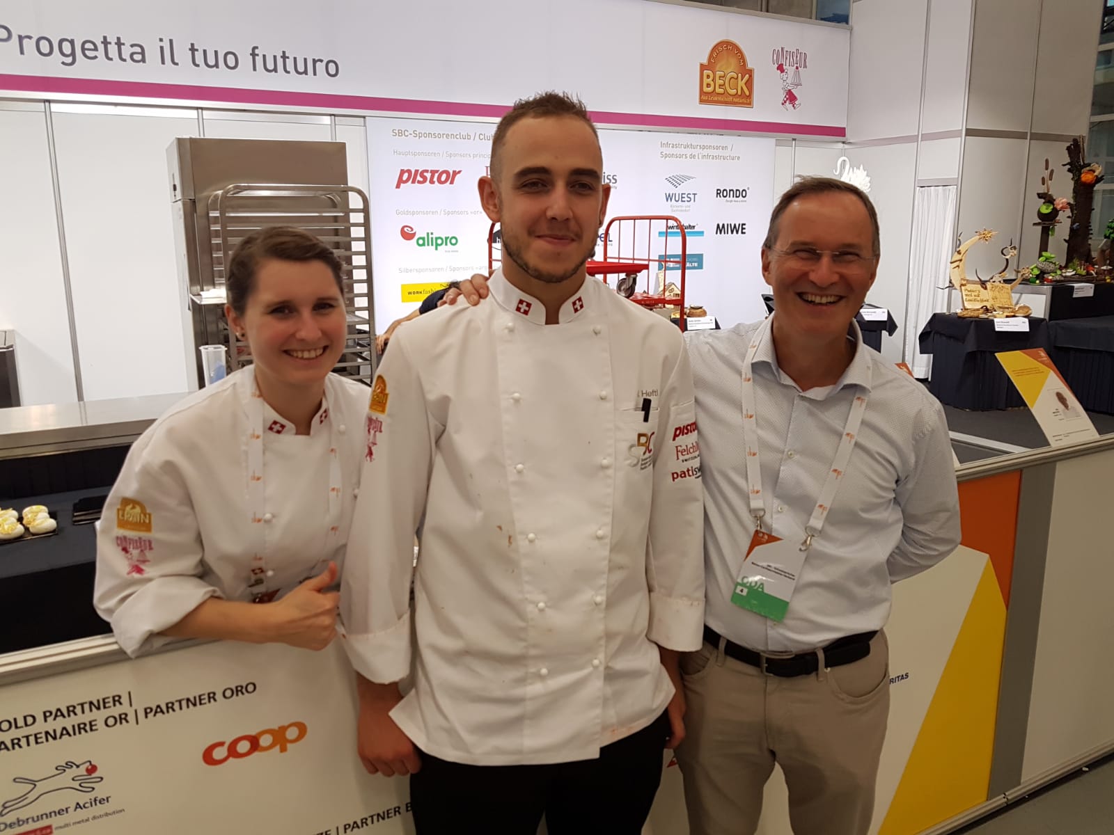 Herzliche Gratulation Roger! Wir sind stolz auf dich!