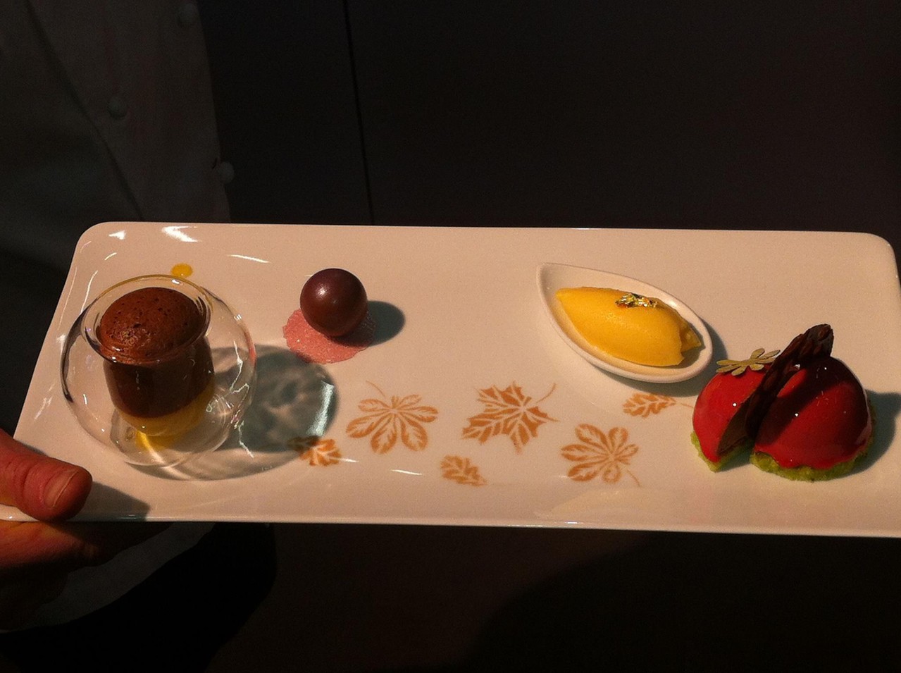 Dessertteller mit 4 Komponenten