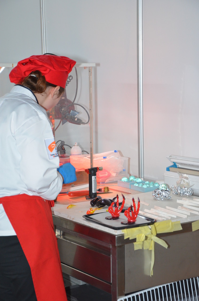 Torten-Decor "die Teufels-Kralle"