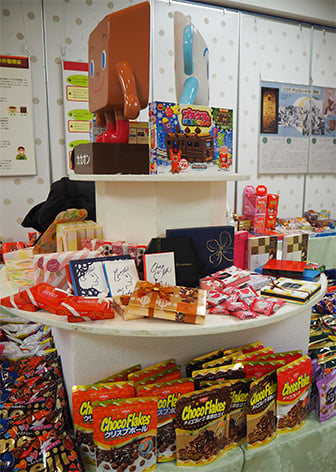 各メーカーの製品がズラリと並ぶ