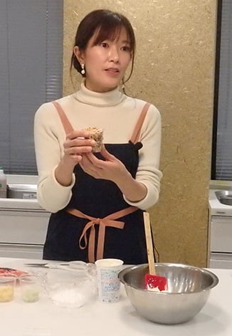 江口さんがアレンジレシピを実演
