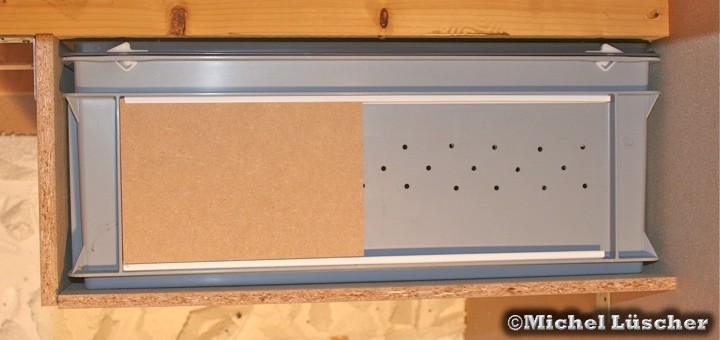 Box im verschlossenen Zustand.