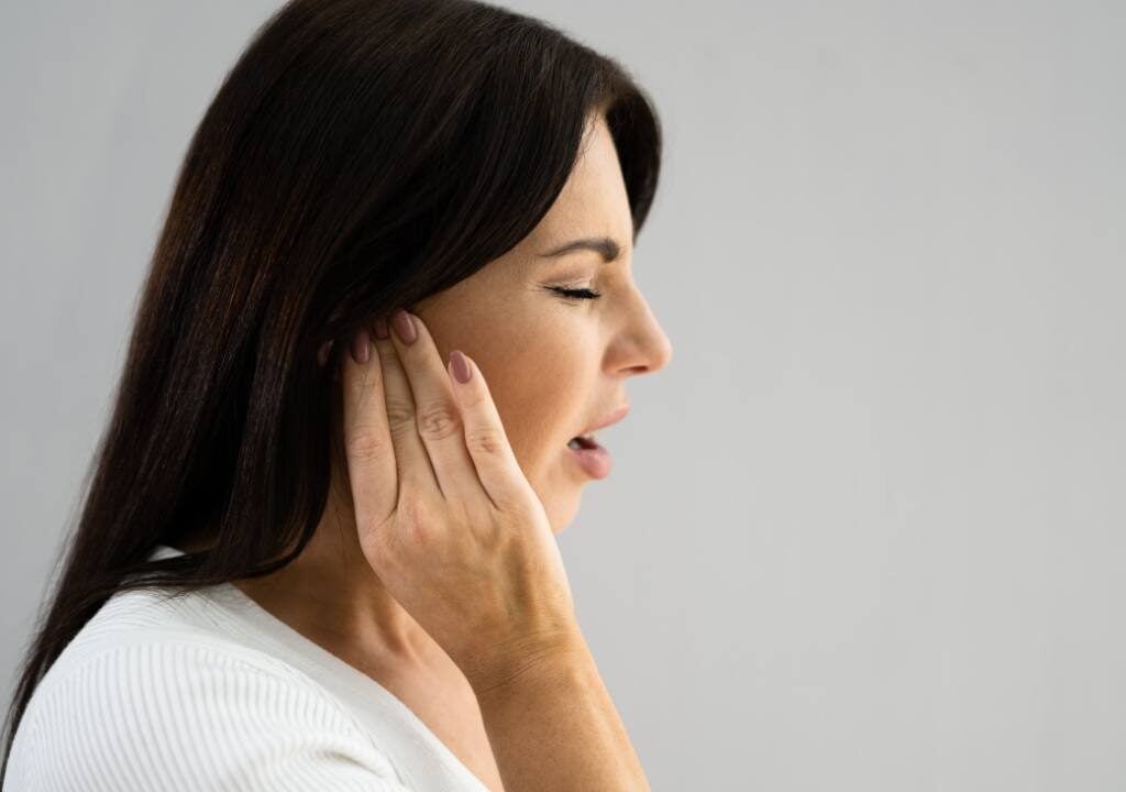 Acufenos o Tinnitus: Como la Fisioterapia Puede Ayudarte a Recuperar el Silencio