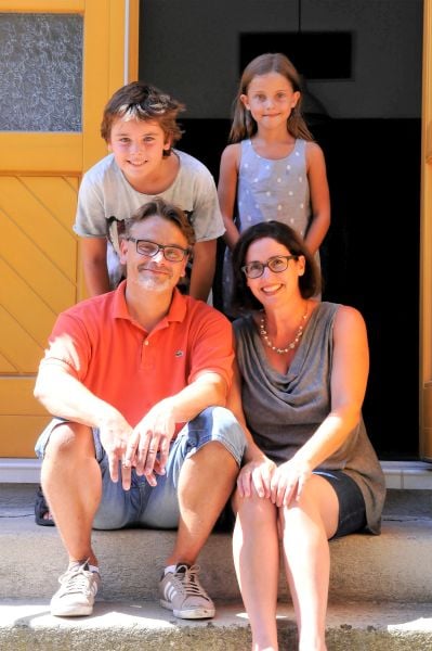 Klaus, Sylvia, Jakob und Klara Hastenteufel freuen sich auf Ihren Besuch.