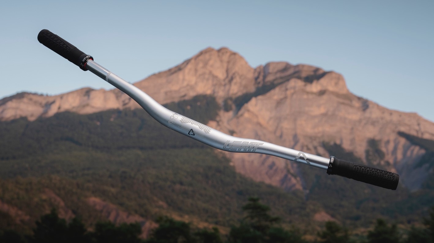 Revolutionäre Reaflex 6.0-Griffe von Leatt: Komfort und Kontrolle für extreme Abenteuer