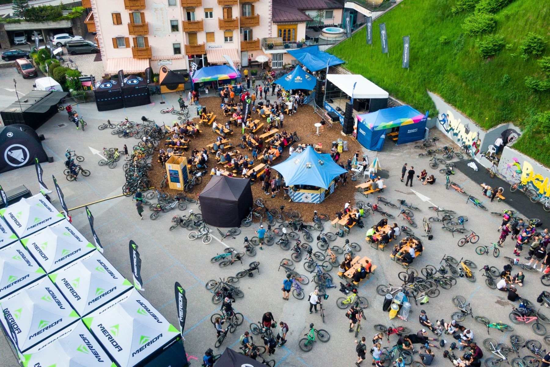 Good times ahead: Music and Bike in da Mix