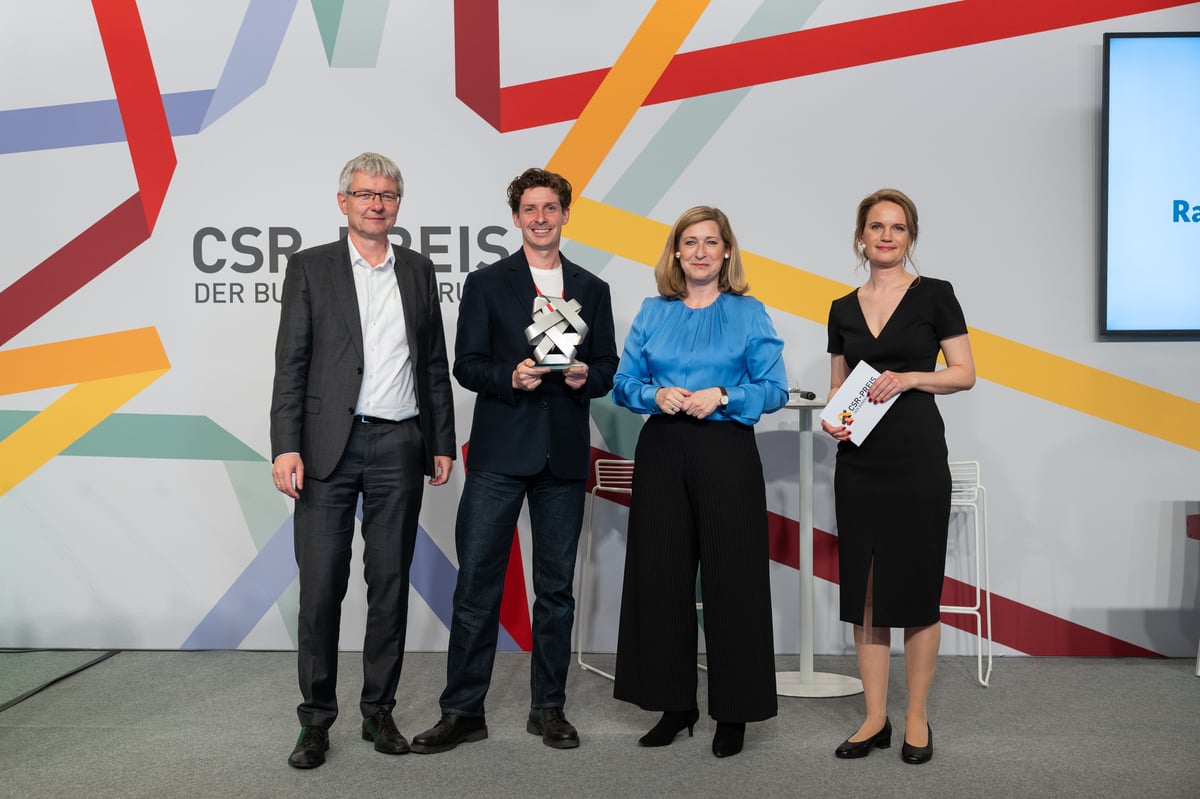 Schwalbe gewinnt CSR-Preis der Bundesregierung 2025