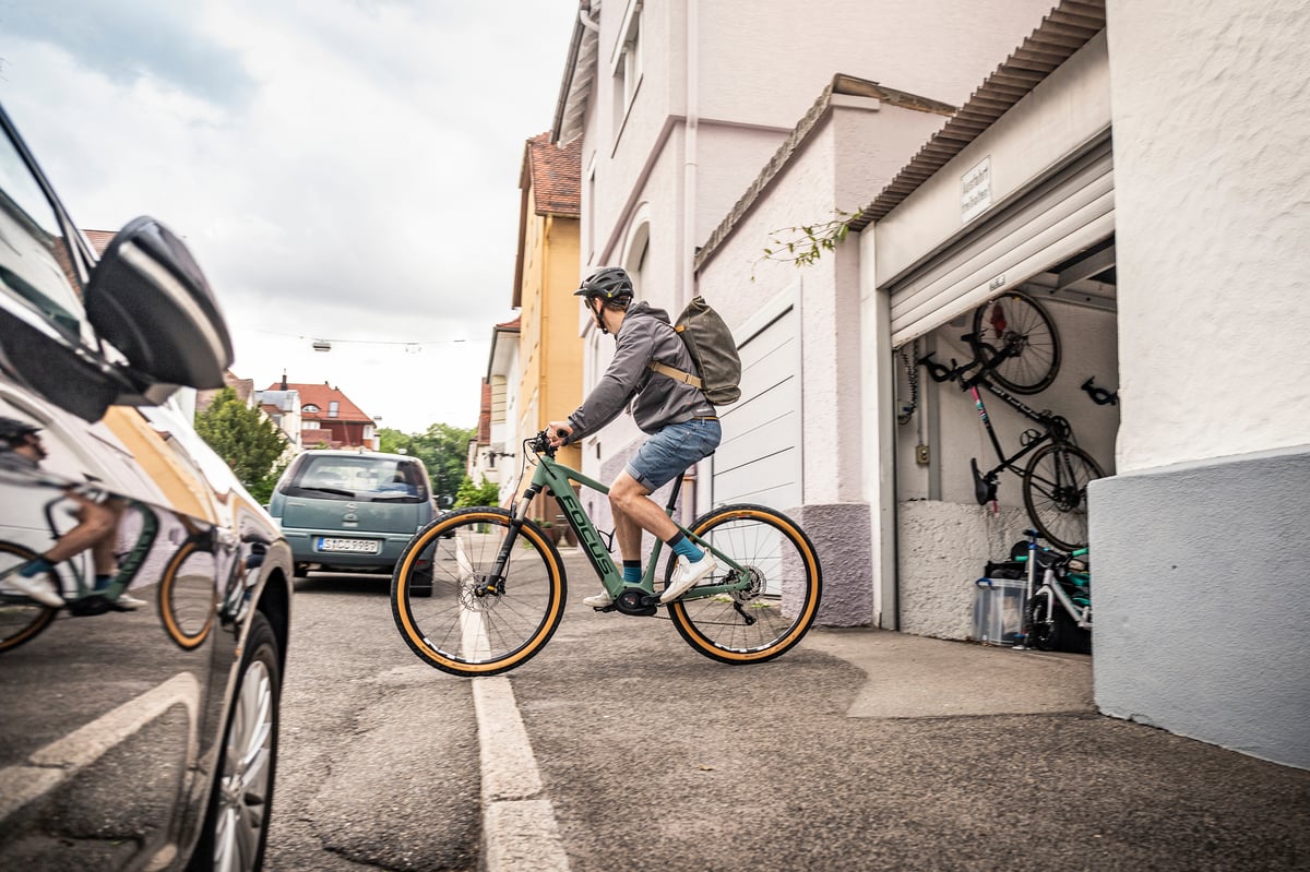 Das erste Dienstfahrzeug mit 16? Das Azubi-Bike von movelo macht die Fachkräfte von morgen mobil