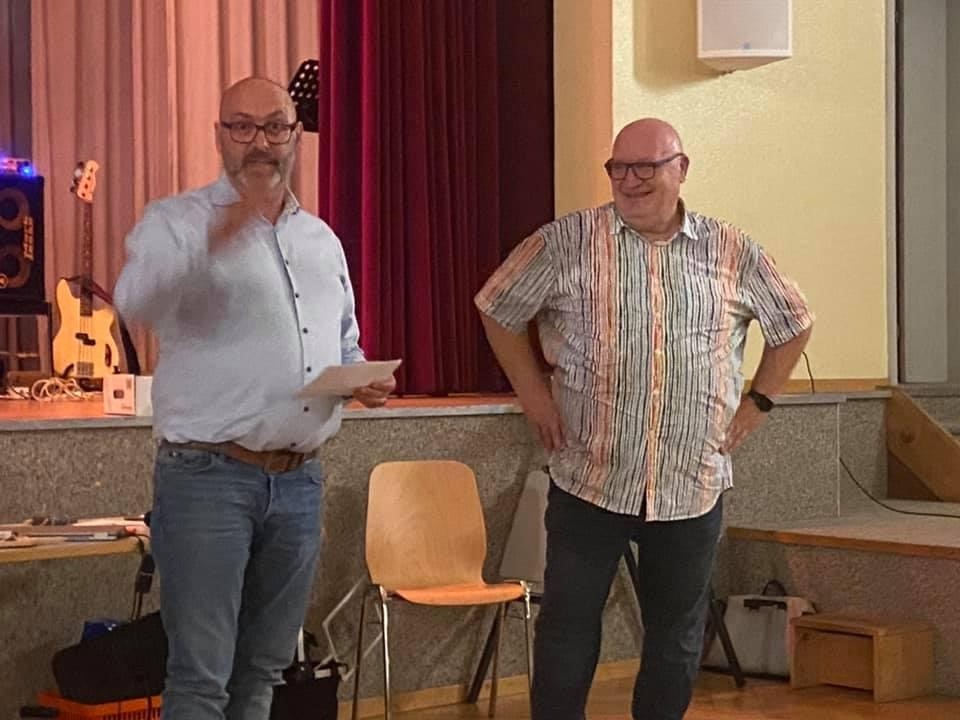 Roland Sauser verabschiedet den Präsidenten Markus Zürcher