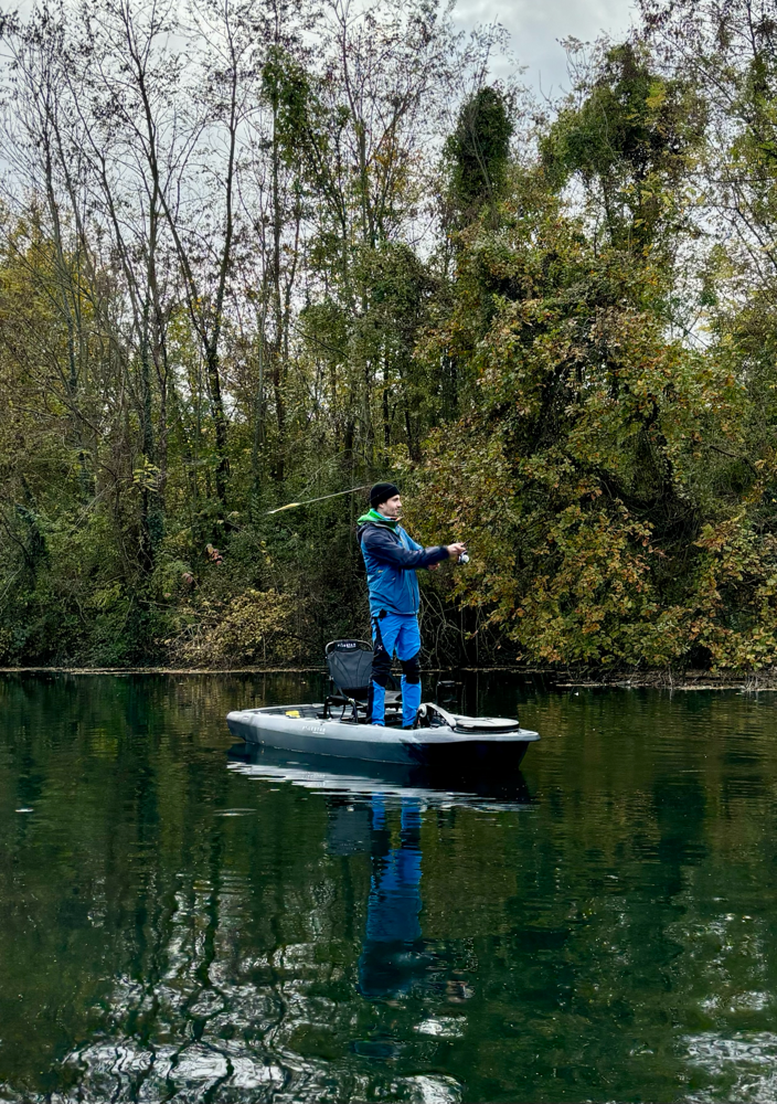 Johannes Höfner setzt einen 90cm+ Hecht in die Försterlacke zurück
