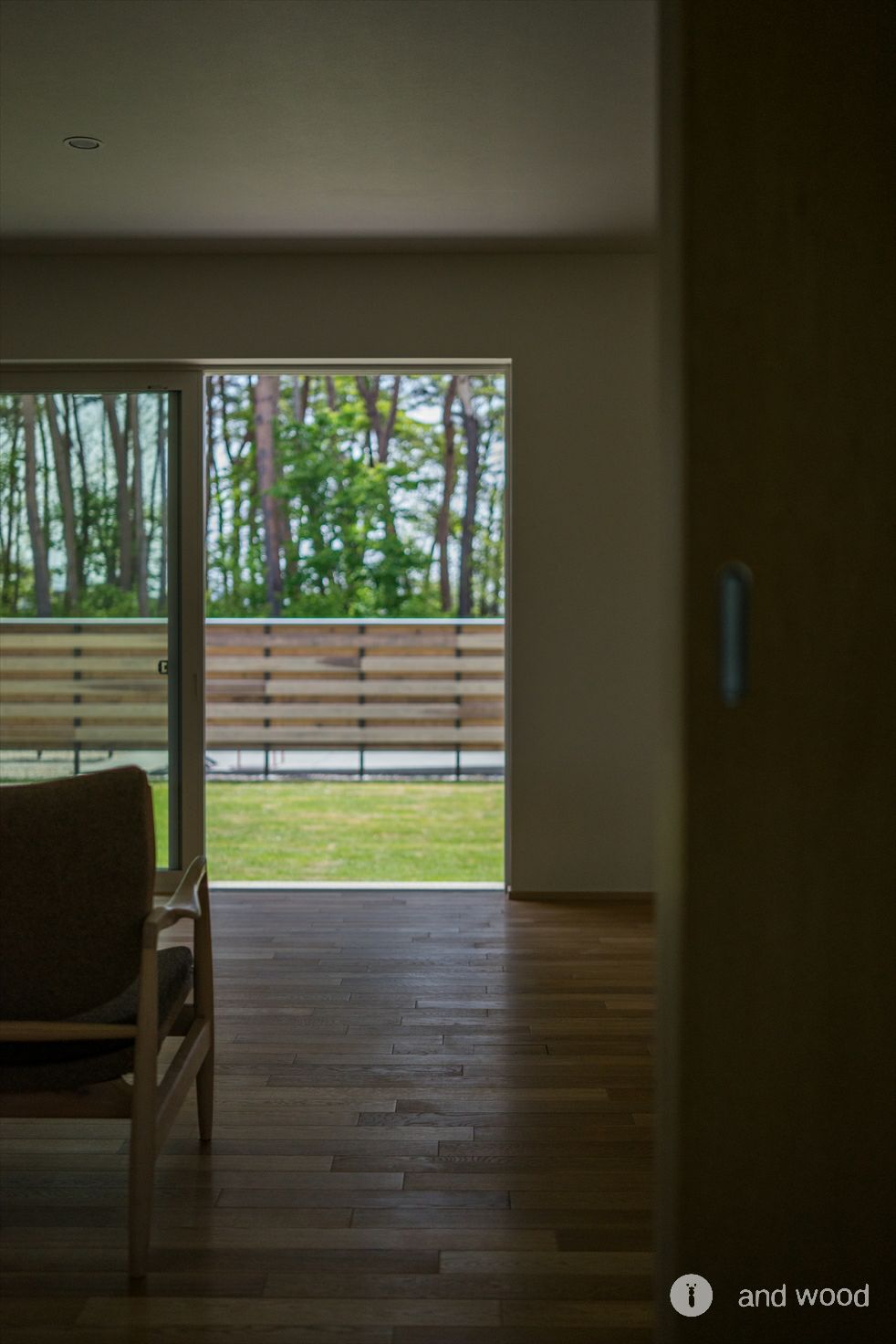 オーク 幅細 乱尺 無垢 フローリング アンドウッド andwood 宮崎建築 施工例 4