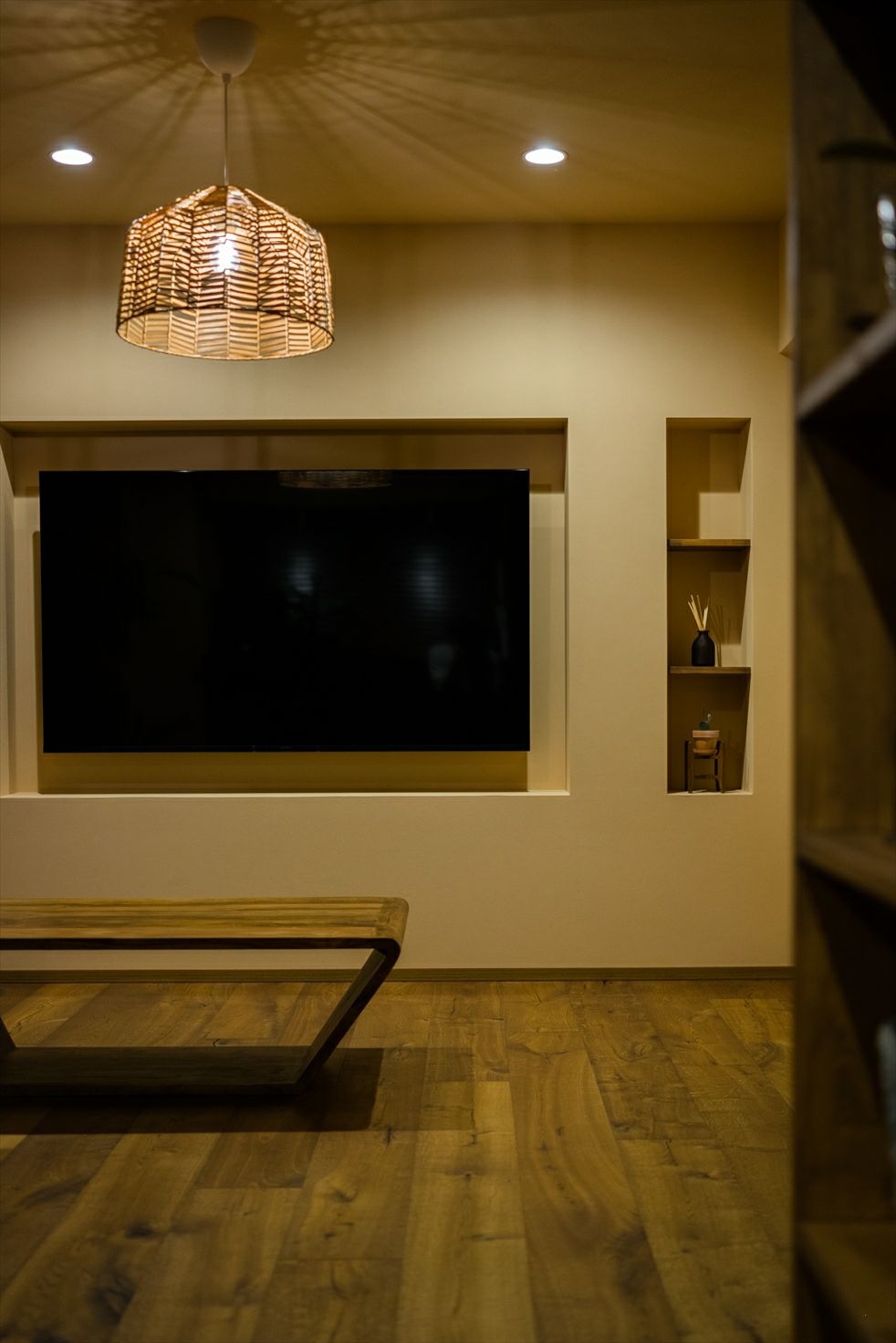 オーク プライウッド スモーク 燻製 フローリング アンドウッド 施工例 5