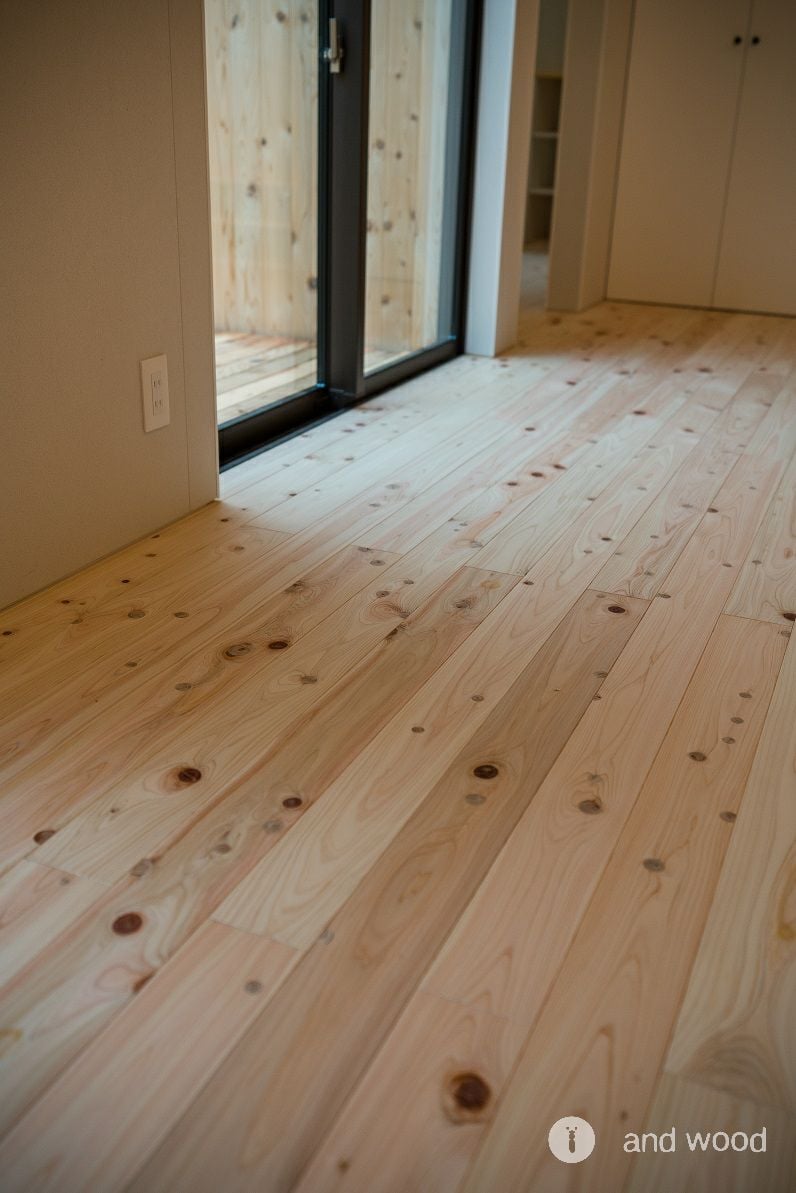 桧 ヒノキ 一枚もの 節あり フローリング andwood アンドウッド 施工例 5