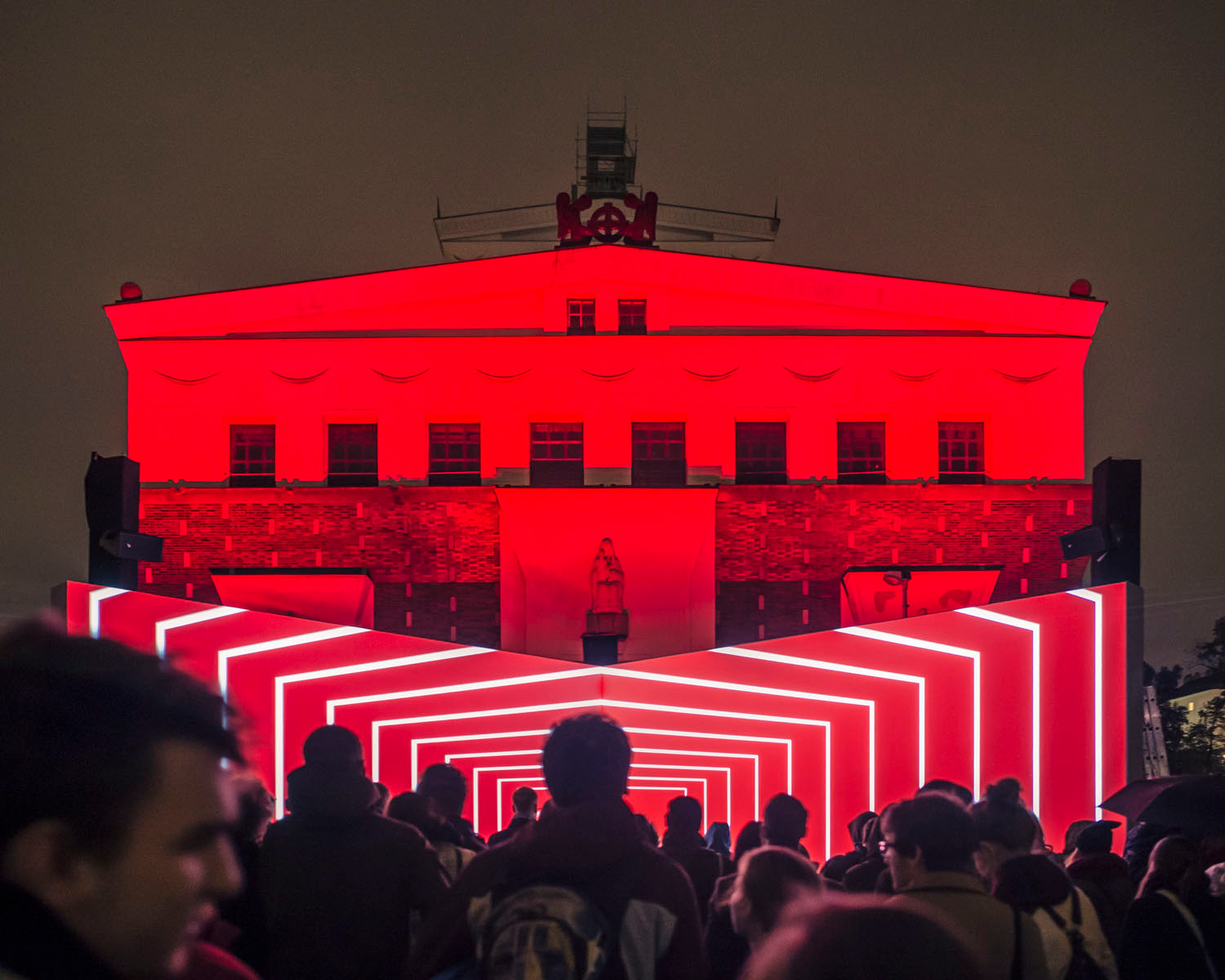 Photo by Alexander Dobrovodsky