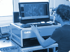 Qualitätsprüfung einer Baugruppe mit Quins-Easy Inspektionssystem