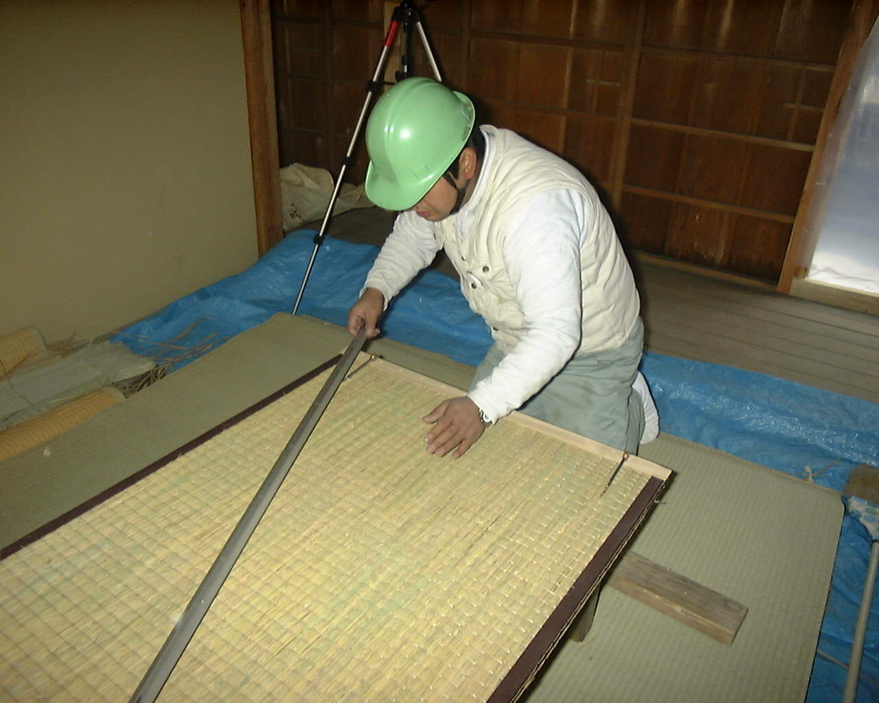 シミズ（対角線）を消します。