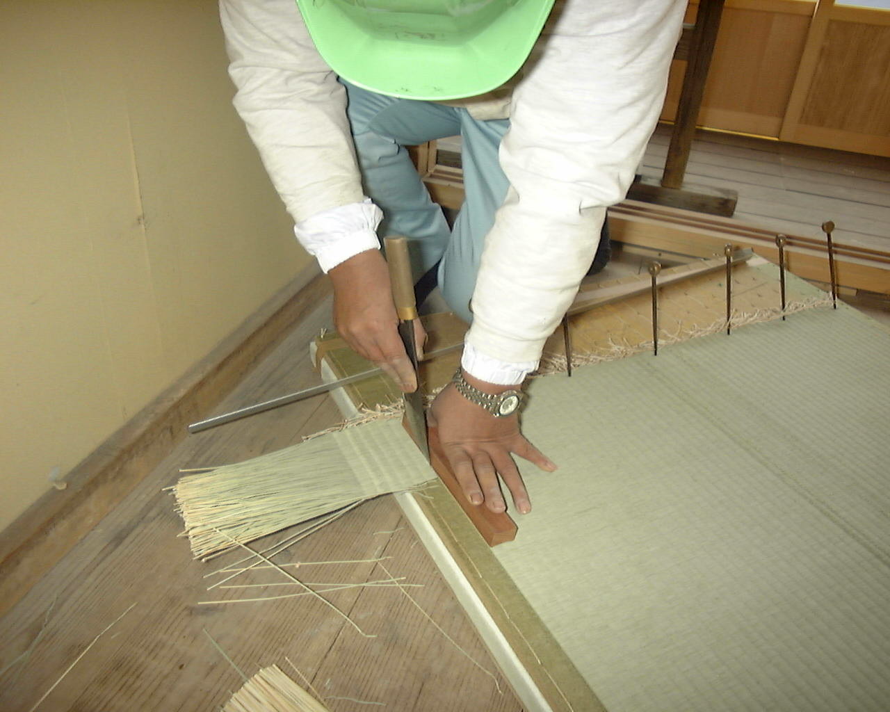 巾寸法を落とします。